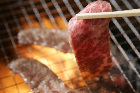 西新宿で本場韓国料理と上質なお肉が食べられると評判の『焼肉 韓国料理 三富』