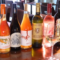 オレンジワインやロゼ等、種類豊富なワインメニュー◎