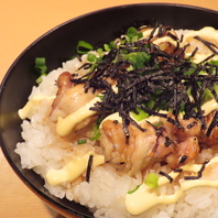 【逸品ぞろい!】こだわりの鶏料理を豊富にご提供中!