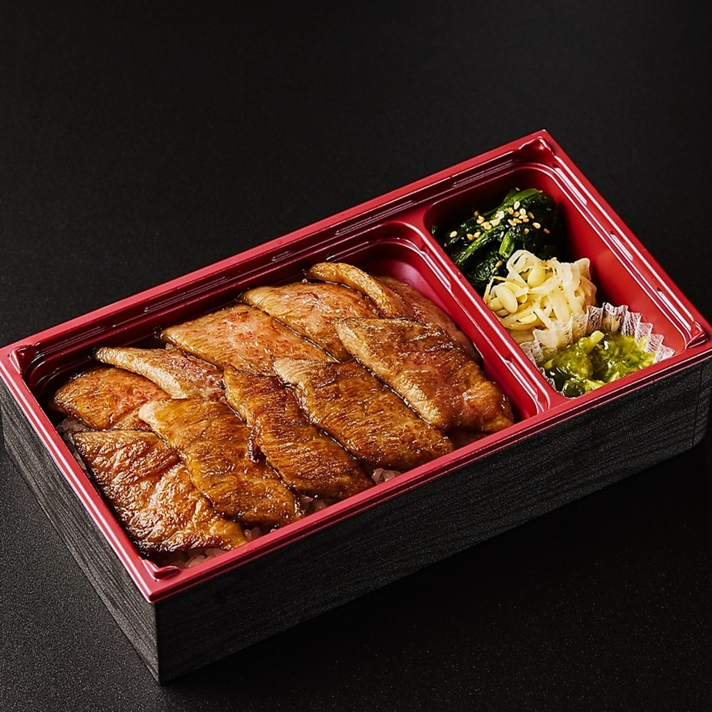 テイクアウトメニューもご用意あり♪店舗にお電話頂くか、直接ご来店にてご注文ください。