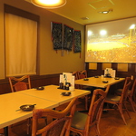 大画面のスクリーンでスポーツ観戦もできます★美味しいお料理とお酒で仲間とワイワイ盛り上がろう♪