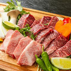 肉問屋直営の極上の黒毛和牛、食べ放題！！