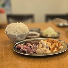 ホルモン良ちゃん 滝野川店の特集写真