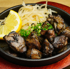 かごんま鶏の鶏もも炭火焼鉄板