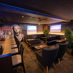 Luxury Cafe&Bar Frontier 梅田 東通りの雰囲気2