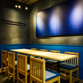 テーブル席は2名様から最大8名様までご案内可能です。≪新橋/有楽町/Bar/日本酒/焼酎/二次会/おしゃれ/カウンター/牡蠣/クラフトビール/接待≫
