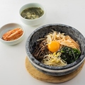 料理メニュー写真&nbsp;石焼ビビンバ(小キムチ・スープ付)