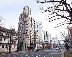 イタリアンダイニング tres トレス 難波の外観2