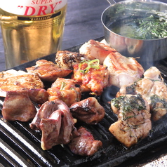 色んな部位の鶏肉のBBQを食べ飲み放題で！