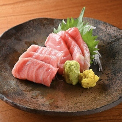 マグロの脳天大トロ刺し