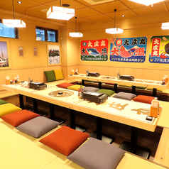 人気の堀コタツ席も完備!足を伸ばしてゆったり寛げるので、大人気のお席となっております◎宴会も楽しくわいわい過ごせます♪