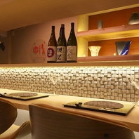 隠れ家のような静けさと高級感を備えた洗練された佇まい