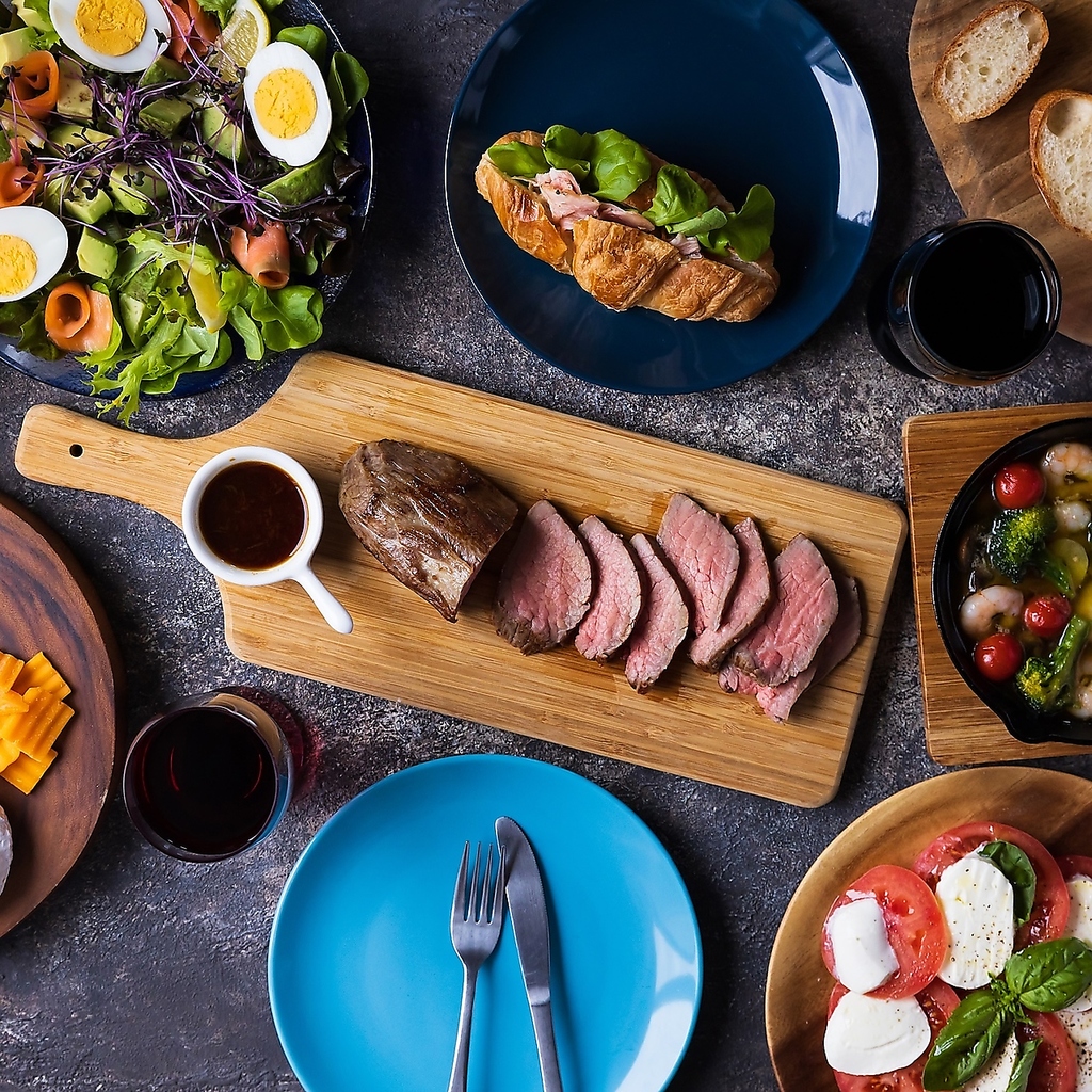 【名古屋駅徒歩3分】当店名物！お通し手羽先食べ放題500円