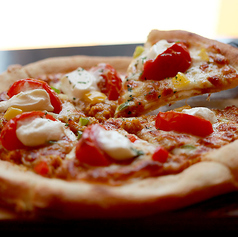 トマトとマスカルポーネのカレーピザ（１９センチ）