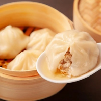 モチモチの小籠包とこだわりの蒸し料理をご堪能あれ！