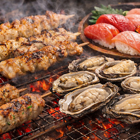 産地直送の海鮮と焼き鳥を炭火で焼き上げ
