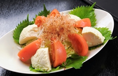 豆腐とトマトのサラダ