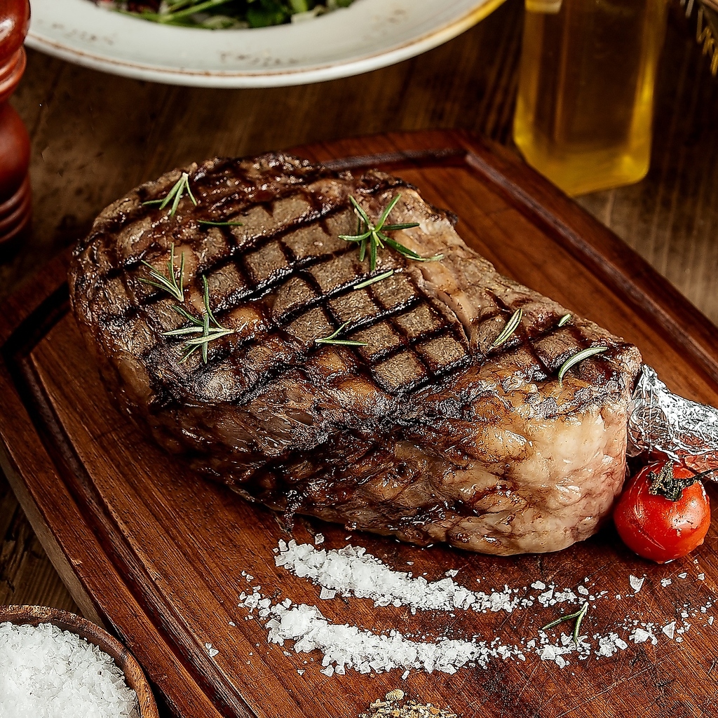 【名古屋駅徒歩3分】当店名物！お通し手羽先食べ放題500円