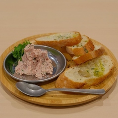 ちょっと癖なコンビーフマヨチー（バゲット付）