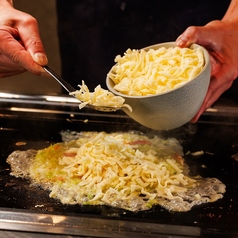 沼るチーズ　チーズかけ放題もんじゃ