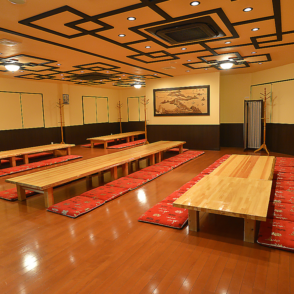 【3階　大宴会場】最大80名様までご宴会OK！！スクリーンなどもご用意可能なので大人数の宴会にも◎