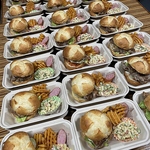 ランチボックスやってます。お値段、配達はご相談ください。