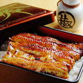 料理メニュー写真&nbsp;国産うなぎを熟練の職人が店内で捌き、1匹づつ丁寧に焼き上げる【うな重（お吸い物、香の物付き）】