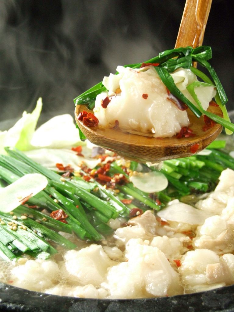 ぷるっ★コラーゲン豊富な黒毛和牛を使った石もつ鍋（1人前1100円）