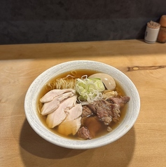 牛出汁ラーメン