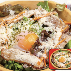 自家製ベーコンシーザーサラダ