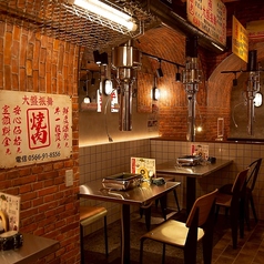 雰囲気のあるレンガの壁はノスタルジックな空間