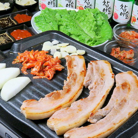 タッカンマリ、サムギョプサル、韓国キンパ、豊富に楽しめます♪