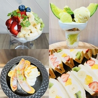 フルーツの味を邪魔しないこだわりの生クリーム！