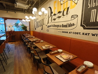 清潔感のある開放的な店内