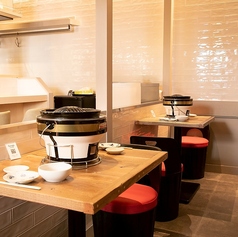 【テーブル席】気心知れた友人や親しいお相手とのお食事におすすめ☆人数にあわせてレイアウトも可能です。お気軽にお声掛けください♪