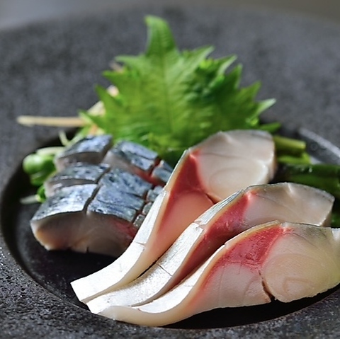 お刺身にも定評があります☆地讃地笑のお店☆食材 お酒共に選りすぐり♪贅沢する事◎