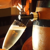 【１】まずは樽から抽出するフレッシュな「スパークリングワイン」で乾杯♪もちろん「生ビール」もご用意しております!!豊富な種類の「スパークリングワインカクテル」も女性に大人気です★