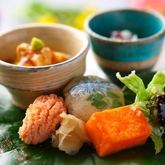 【テーブル席：２名様～１０名様まで】