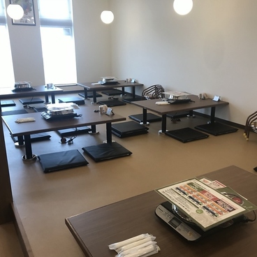 しゃぶ匠 七重浜店の雰囲気1