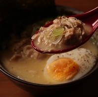 ホッと温まる自慢の鶏煮込み！