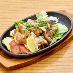 鶏モモにんにく鉄板焼き
