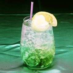 エメラルドスプリッツァー〈希望〉〈幸運〉