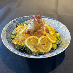 鬼塩レモンの油淋鶏