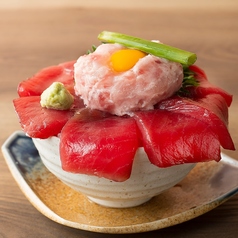 贅沢生鮪丼