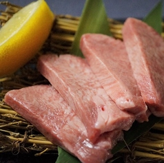 厚切り牛タン＝瀬戸内レモン添え＝