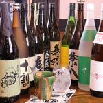麦・芋・米、泡盛まで、蕎麦の香りを引き立てる銘酒を取り揃えています♪