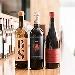 味わい深いナチュラルワインをお取り揃え♪ワイン好きの方をはじめ、ワイン初心者の方にもオススメ☆