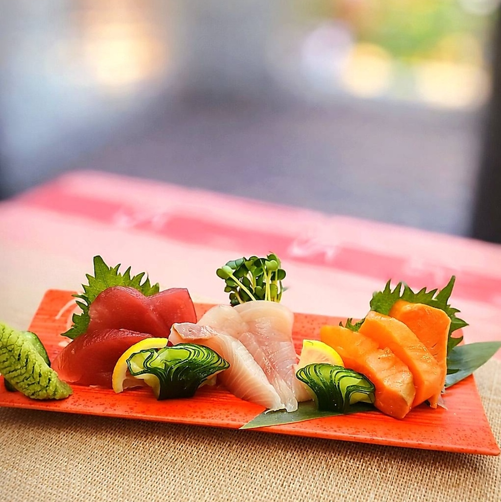 沖縄が育んだ海の幸・山の幸を贅沢に味わえる「かんぷー」の料理は、沖縄観光の締めくくりにも最適。