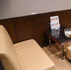 《昼バージョン》ゆったりと出来るテーブル席も人気◎