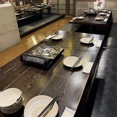 掘りごたつのお座敷席はゆったり楽しめます！